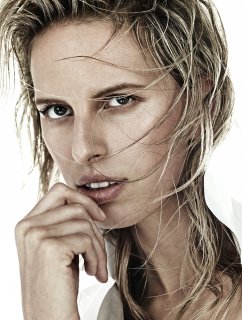 karolina-kurkova-by-hong-jang-hyun-for-mixte-magazine-spring-summer-2015-4.jpg