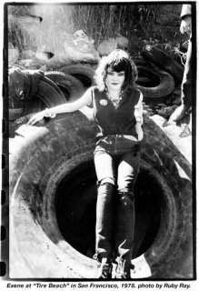 exene1.jpg