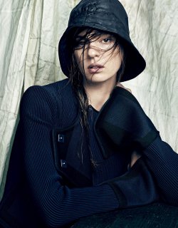 elise-crombez-vogue-japan-may-2015-1.jpg