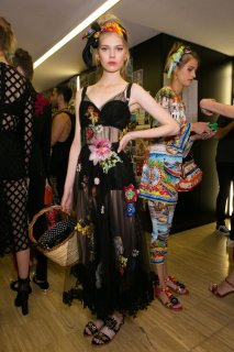 Dolce+Gabbana+Spring+2016+Backstage+pItUiHYp2itx.jpg