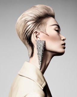 yumi-lambert-marga-esquivel-chen-xi-by-terry-tsiolis-for-vogue-china-november-2015-4.jpg