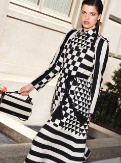 julia-van-os-by-katja-rahlwes-for-vogue-china-november-2015-2.jpg