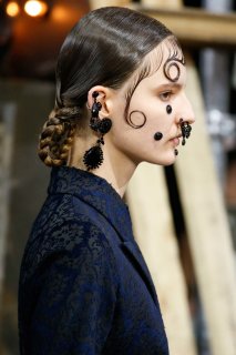 Givenchy FW 15 rtw hair.jpg