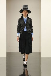 tricotCOMMEdesGARCONS_2016ss_016.jpg