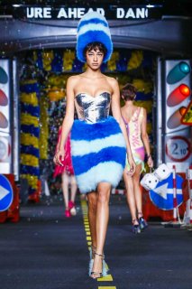 Moschino S 16.jpg