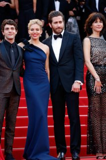 Sienna Miller - Lanvin 2015 blue Cannes, Atelier Swarovski earrings) (6).jpg