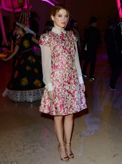 Lea Seydoux - Schiaparelli Couture 2015 winter pink print, Jimmy Choo Mini sandals) (5).jpg
