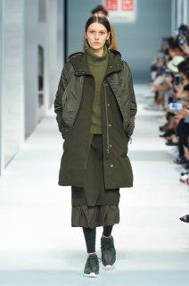 uniq_2016aw_runway_018.jpg