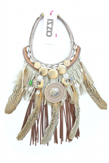 CA-gold-feather-necklace.png