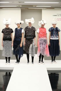 tricot_2017ss_001.jpg