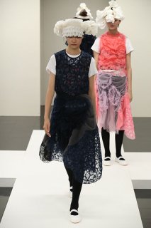 tricot COMME des GARÇONS S/S 2017 Tokyo | the Fashion Spot