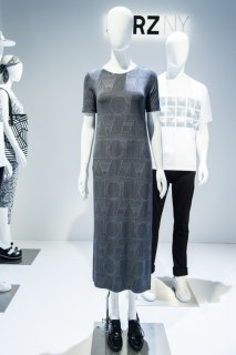uniqlomomaph_06.jpg