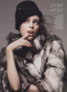 Cloud Altas by David Sims US Vogue July 2007 Page 2.jpg