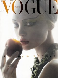 flashback-vogueitalia-april05-gemma-article.jpg