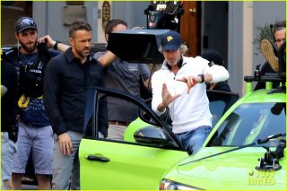 ryan-reynolds-italy-september-2018-01.jpg