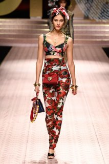 Greta Varlese Dolce & Gabbana Spring 2019 RTW MFW 1.jpg