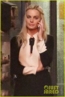 margot-robbie-fox-roger-ailes-set-la-november-2018-01.jpg