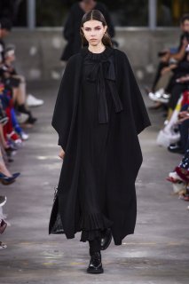 Lea Julian Valentino Pre Fall 2019.jpg