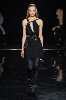 Fran Summers  Versace Pre Fall 2019 Collection.jpg