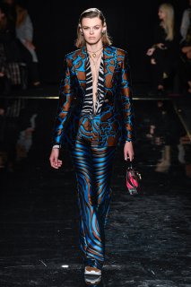 Cara Taylor  Versace Pre Fall 2019 Collection.jpg