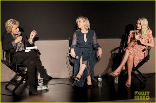 margot-robbie-director-josie-rourke-promote-mary-queen-of-scots-in-nyc-10.JPG