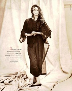 Watson_Vogue_Italia_February_1989_05.jpg