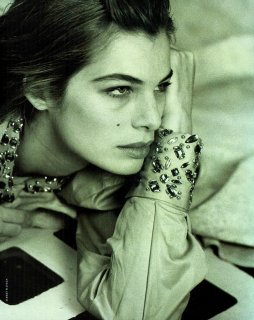 Watson_Vogue_Italia_February_1989_24.jpg
