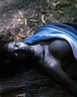 Ritts_Vogue_Italia_February_1989_07.jpg