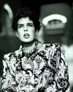 Elgort_Vogue_Italia_February_1989_05.jpg