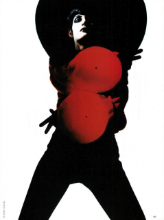 Saikusa_Vogue_Italia_November_1989_06.png