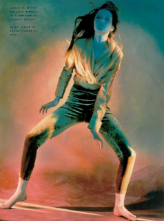 Vallhonrat_Vogue_Italia_November_1989_06.png