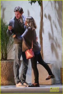 rachel-mcadams-jamie-linden-hug-rare-photos-09.jpg