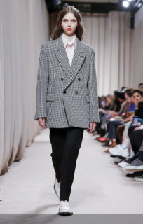 Maria Clara AMI Alexandre Mattiussi Fall 2019 Menswear 1.png