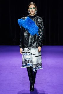 Greta Varlese Kenzo Fall 2019 RTW.jpg