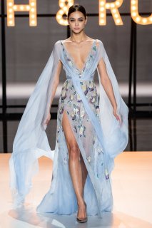 Zhenya Katava Ralph and Russo Spring 2019 Couture 2.jpg