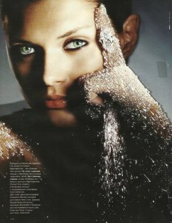 5ae5f9c645874_harpersbazaarrussiamarch2002phhiro3.jpg.0d3aeb604af7068de341e7e223a2fc79.jpg