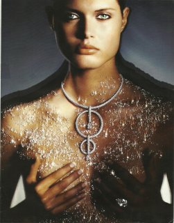 5ae5f9c9d4a0c_harpersbazaarrussiamarch2002phhiro4.jpg.bcf14f23fea5d05fdebd0949ddcbfec0.jpg