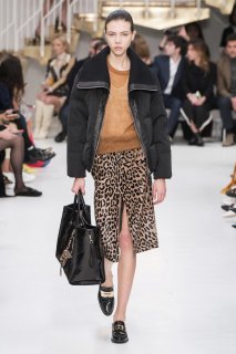 Lea Julian Tod´s Fall 2019 RTW MFW 1.jpg