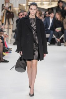 Vittoria Ceretti Tod´s Fall 2019 RTW MFW 1.jpg