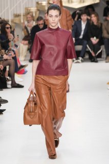 Vittoria Ceretti Tod´s Fall 2019 RTW MFW 2.jpg