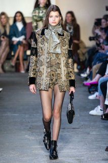 Mathilde Henning Etro Fall 2019 RTW MFW 1.jpg