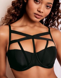 danielle-herrington-for-adore-me-2019-collection-24[1].jpg