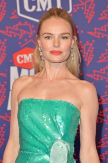 Kate+Bosworth+2019+CMT+Music+Awards+Arrivals+wlYCZuABp_pl.jpg