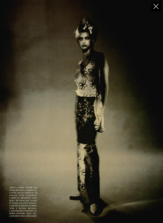 Roversi_Vogue_Italia_December_1996_06.png