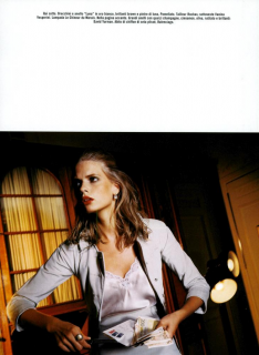 Hiett_Vogue_Italia_October_2003_12.png