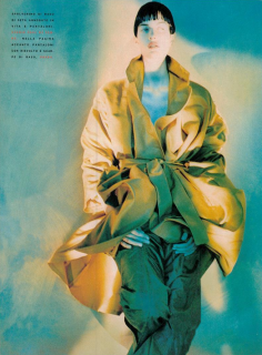 Vallhonrat_Vogue_Italia_November_1989_01.png