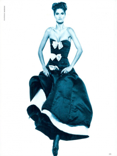 Barbieri_Vogue_Italia_November_1989_04.png