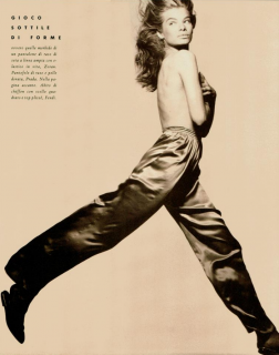 Meisel_Vogue_Italia_July_August_1988_08.png