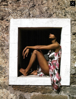 Petali_Ferri_Vogue_Italia_May_1989_06.png