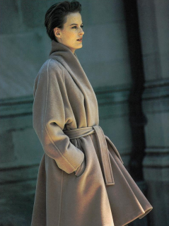 Max_Mara_Fall_Winter_89_90_06.png